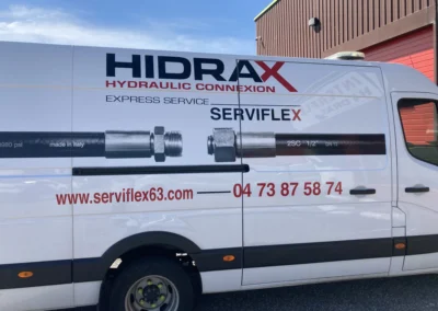 Illustration des services INTERFLEX sur flexibles industriels